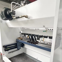 Usine de plieuse de tôle d'acier inoxydable WC67K-40T2000 directement vente Mini machine à cintrer CNC de torsion