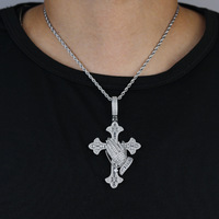 Collier pendentif visage sculpté portrait avatar 3D micro-pavé de zircon, bijoux hip-hop pour hommes, style exagéré, vente en gros