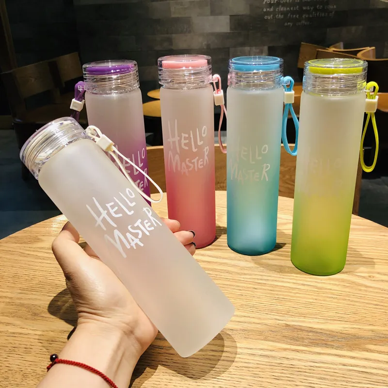 Grosir air kaca warna-warni, botol minum kaca buram murah/