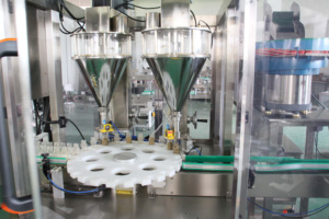 Petits pots <span class=keywords><strong>de</strong></span> poudre <span class=keywords><strong>de</strong></span> piment <span class=keywords><strong>à</strong></span> feu sec pour épices machine <span class=keywords><strong>de</strong></span> remplissage automatique <span class=keywords><strong>de</strong></span> détergent en poudre - Product Image 3