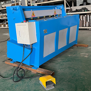 Cisaille mécanique professionnelle motorisée de 4 mm pour tôles, 2000 mm, pour la fabrication de conteneurs et de boîtes - Product Image 2