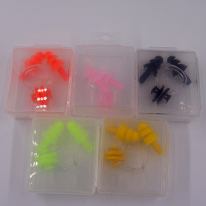 Juego de clip nasal y tapones para los oídos de silicona para natación, deportes acuáticos, niños y adultos, equipo de baño impermeable, rosa, naranja, amarillo - Product Image 4