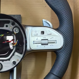 <span class=keywords><strong>Volant</strong></span> en cuir perforé personnalisé pour <span class=keywords><strong>Mercedes</strong></span> Benz W204 W205 W213 W219 W222 A45 E63 Gle Gls Amg Gt C63 E63 S63 G63 - Product Image 4