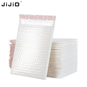 Enveloppe à bulles blanche mate JIJID Sacs postaux personnalisés à bulles auto-scellants Sacs postaux en poly Sacs postaux - Product Image 5
