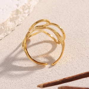 Anillo Abierto de Acero Inoxidable con Baño de Oro de 18K, Diseño Retro Exagerado <span class=keywords><strong>y</strong></span> de Nicho, Estilo Europeo Americano, con Líneas Florales, para Mujer - Product Image 4