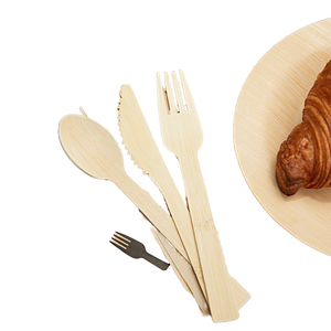 Cubiertos Desechables de Bambú de 140 mm, Cuchillo de Madera de Calidad para Restaurante, Tenedor y Cuchara para Fiestas con Impresión Personalizada por Termoimpresión - Product Image 1