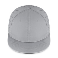 Logo personnalisé 6 panneaux chapeau ajusté à haute couronne imperméable à l'eau découpé au laser capuchon perforé trou percé bord plat 100% polyester commun