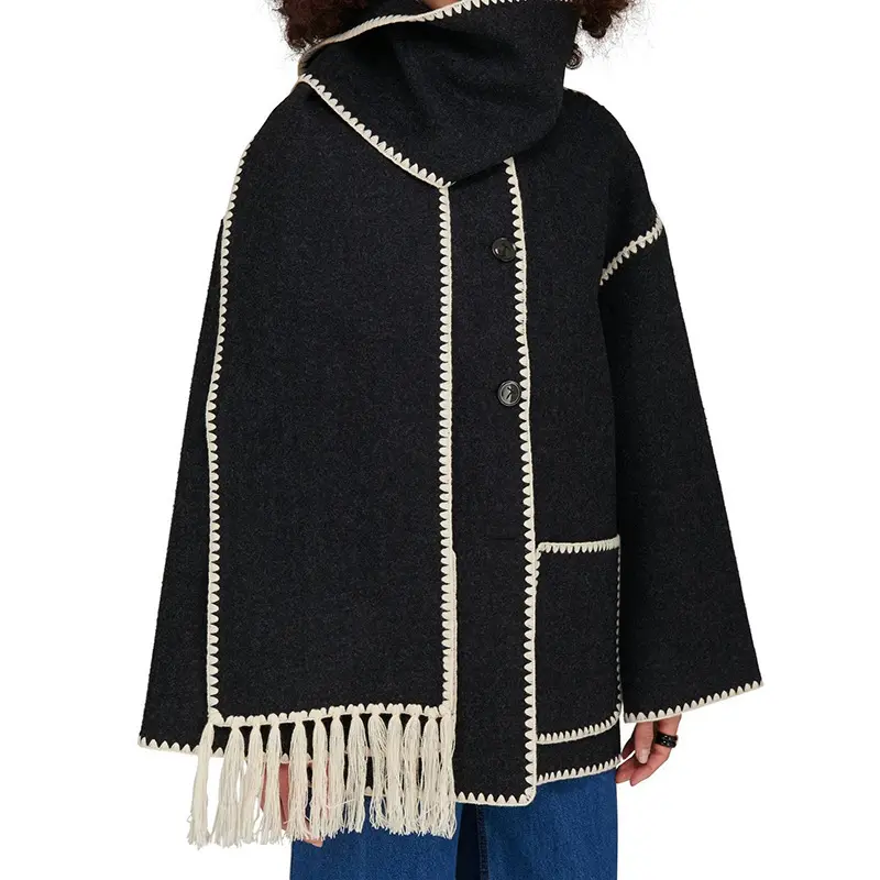 विंटर न्यू एब्रिगो फैशन कंट्रास्ट कलर महिलाओं की जैकेट स्कार्फ टैसल महिलाओं के टॉप कोट के साथ मोटी ढीली