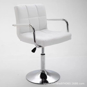 Chaise haute <span class=keywords><strong>de</strong></span> <span class=keywords><strong>bar</strong></span> au design moderne <span class=keywords><strong>Tabouret</strong></span> <span class=keywords><strong>de</strong></span> <span class=keywords><strong>bar</strong></span> en cuir souple <span class=keywords><strong>de</strong></span> style classique pour la salle à manger <span class=keywords><strong>Bois</strong></span> <span class=keywords><strong>Métal</strong></span> pour la maison Bâtiment <span class=keywords><strong>de</strong></span> salon - Product Image 2