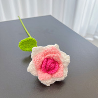 Handgefertigte Gehäkelte Spitze Rose mit Einzelstiel Gestrickte Künstliche Blume Mehrfarbige Ewige Rose für Hochzeit Jubiläum Heimdekoration
