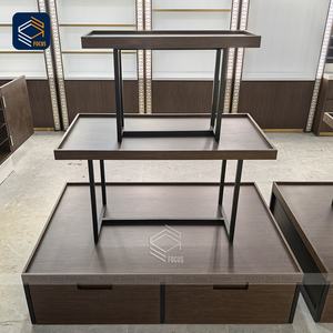 Étagère d'exposition en bois à double couche pour magasin de détail personnalisé, cadre en métal, présentoir <span class=keywords><strong>central</strong></span> - Product Image 3