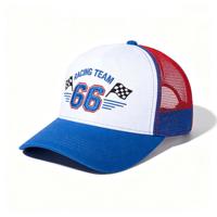 Gorra de béisbol trucker con logo bordado 3D personalizado, parte trasera de malla, hebilla metálica ajustable, diseño de bandera a cuadros, deportiva y transpirable.