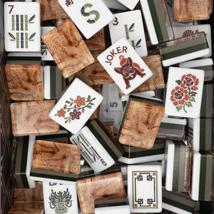 Nouvel ensemble de tuiles de mahjong de luxe 2026 en cèdre Hinoki marbré olive, Mahjong Row Co French <span class=keywords><strong>Bulldog</strong></span> Jokers, 160 pièces en acrylique - Product Image 1