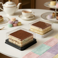 Boîtes d'emballage en plastique carrées blanches avec couvercle transparent pour gâteaux et desserts, vente en gros d'usine
