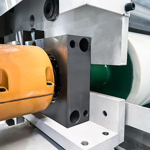 Machine à enduire à <span class=keywords><strong>rouleau</strong></span> unique UV <span class=keywords><strong>pour</strong></span> la décoration <span class=keywords><strong>de</strong></span> meubles en bois, panneaux, <span class=keywords><strong>verre</strong></span>, plastiques, peinture, revêtement automatique - Product Image 4