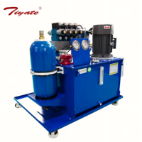 Station de stockage d'énergie mobile avec vanne de maintien et de surpression pour unité de forage hydraulique