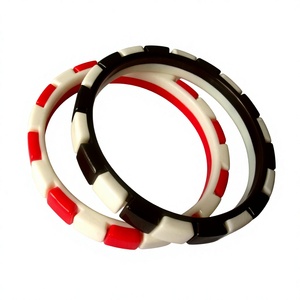 Meilleurs Bracelets Joncs Classiques pour Femmes – Design Élégant, Vente en Gros, Colorés, Géométriques Irréguliers, en Acrylique, Fantaisie, Tendance, pour Fête - Product Image 1