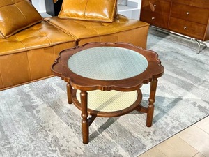 Traditional Wood Coffee <b>Table</b> with Tempered Glass Top and <b>Storage</b> Shelf for Living Room Furniture - Product Image 3