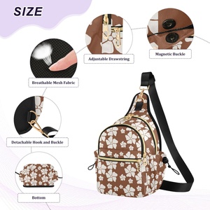 Sac bandoulière sport à imprimé floral hawaïen personnalisé, 2 compartiments, fermeture éclair, sac de poitrine décontracté, sac bandoulière pour femme - Product Image 4