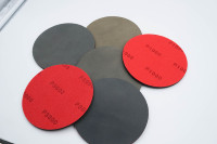Disque en mousse de carbure de silicium de 6 pouces avec fixation auto-agrippante pour ponçage, finition de surfaces automobiles et polissage de peinture