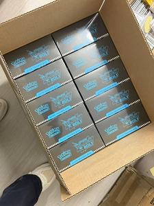 กล่องของขวัญการ์ดเกม TCG สีแดงสดและสีม่วง10.5สีดำกล่องฝึกชั้นยอดสำหรับเป็นของขวัญ - Product Image 2