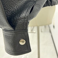 Veste de travail courte en PU pour femme, col chemise, poches plaquées, épaules tombantes, noire, avec logo personnalisé, manteau de mode quotidien pour femme