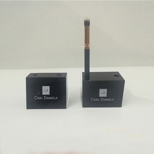 ชั้นวางแปรงแต่งหน้าทำจากอะคริลิคสีดำเป็นมิตรต่อสิ่งแวดล้อมทันสมัยขาตั้งสำหรับวางปากกาและแปรงทาสีแบบรีไซเคิลได้ - Product Image 1