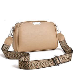 Newest Arrival Good Quality New Design Women's Saddle Shape PU Handbag With Zipper Closure Cross-Body & <b>Shoulder</b> <b>Strap</b> - Product Image 3