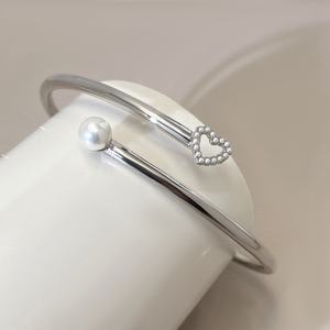 Fashion Jewelry <b>Bracelets</b> Bangles 18K Gold Plated Trendy Pearl Heart <b>Charm</b> <b>Bracelet</b> for Women - Product Image 4