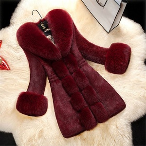 <span class=keywords><strong>Manteau</strong></span> en fausse fourrure pour femmes d'âge moyen et âgées, <span class=keywords><strong>grande</strong></span> <span class=keywords><strong>taille</strong></span>, épais, imitation fourrure de lapin, col en fausse fourrure de renard, pour maman - Product Image 5