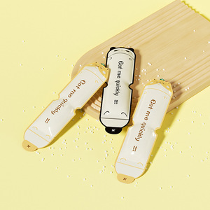 Panda Ice Pop Mold PP Material Disposable Ice Cube Tray For Family Party Summer Use - Product Image 1