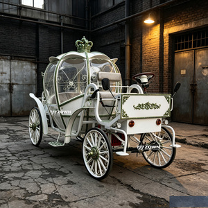 Magnifique carrosse à chevaux personnalisé en forme de citrouille pour la décoration de parcs d'attractions, les célébrations commerciales, les défilés et les accessoires de photographie - Product Image 1