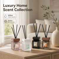 Diffuseur de parfum moderne en verre, verre dégradé violet fumé avec couvercle en bois, bâtonnets en rotin noir, décoration aromatique pour la maison et le salon