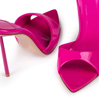 Mules 2026 en cuir verni vert laminé à bout pointu et talon aiguille métallique pour femme – Chaussures d'été