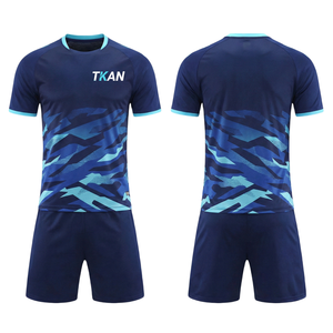 Maillot de football à sublimation intégrale, créez vos propres tenues de football, uniformes d'équipe en polyester, fabricant de vêtements de sport en gros en Chine - Product Image 1