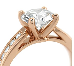 Bague en or rose 14 carats avec diamant solitaire rond de 2,00 carats et pierres latérales, certifiée IGI, cultivée en laboratoire, style tendance pour femme - Product Image 5