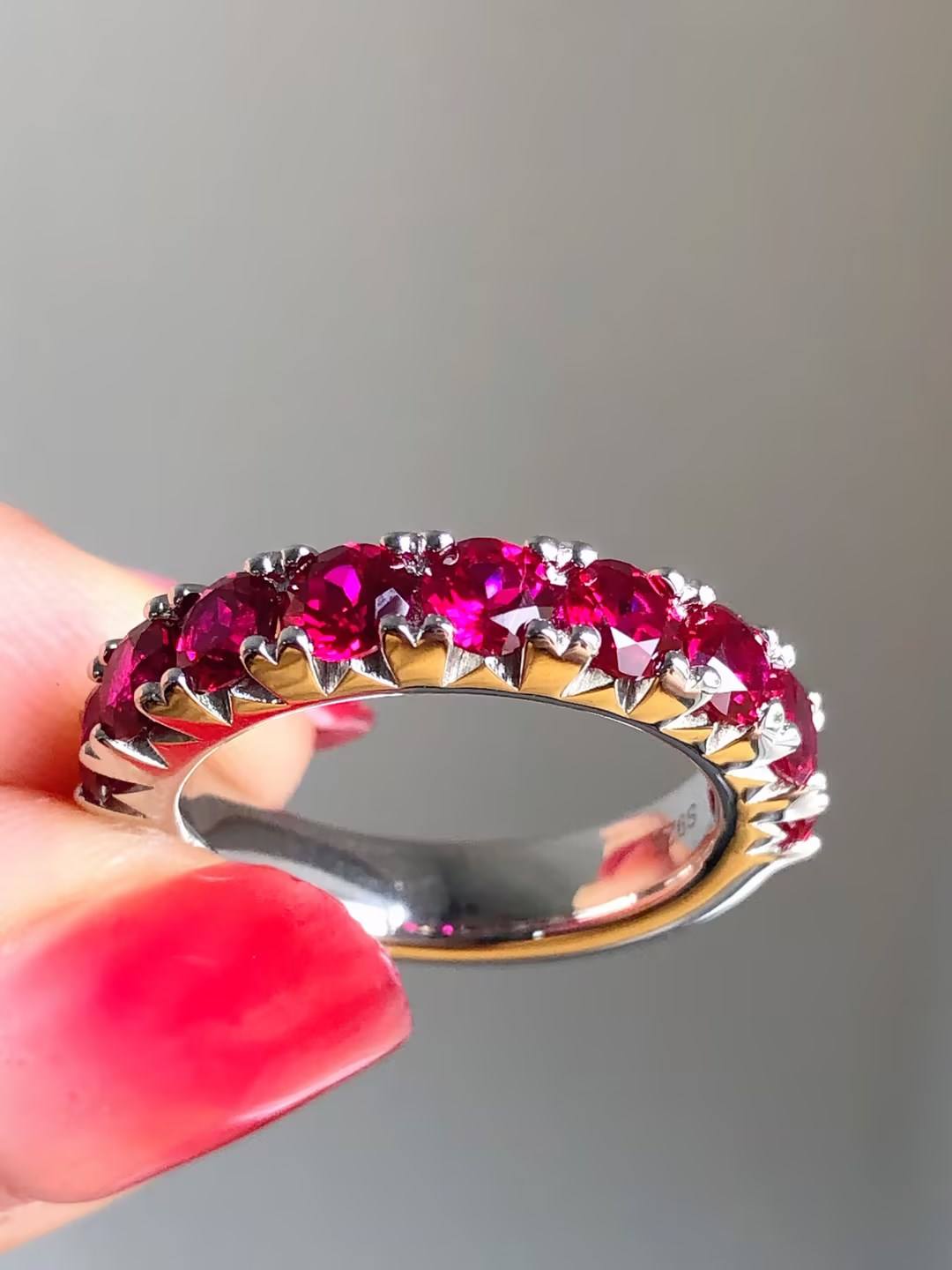 ทับทิมห้องแล็บ