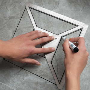 Règle de nivellement en acier inoxydable pour drain de sol, outil de modelage de carreaux en céramique, règle triangulaire multifonctionnelle pour le positionnement des trous de maçon - Product Image 2