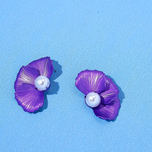 Vintage Fashion Baking Varnish Women Fairy Ear Jewelry Simple Sweet <strong>Fake</strong> Pearl <strong>Diamond</strong> Flower Stud <strong>Earrings</strong> for Girls - Product Image 2
