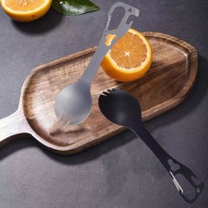 Forchettino Multiuso in Acciaio Inox con Apribottiglie, Ecologico e Leggero per Campeggio, Viaggi e Avventure all'Aperto - Product Image 2