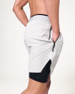 กางเกงว่ายน้ำชายแบบลำลอง ระบายอากาศได้ดี น้ำหนักเบา ผ้าคอร์ดูรอย ปิดด้วยเชือกผูก เหมาะสำหรับการฝึกซ้อมแบบครอสเทรนนิ่ง สีเทาเซลเลียนท์ - Product Image 2