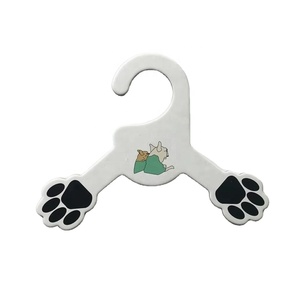 Cintre en carton kraft pour vêtements de chien, avec logo personnalisé, écologique, recyclable, pour magasins d'animaux, <span class=keywords><strong>marque</strong></span> Runhee - Product Image 1