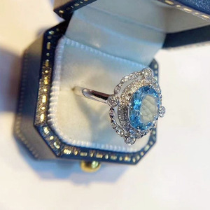 Anello con Topazio Ovale per Donne, Elegante Anello di Fidanzamento, Gioiello Minimalista alla Moda per Uso Quotidiano - Product Image 4