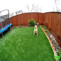 China Best Outdoor Realistisches Kunstrasen 5cm hoch 50mm 55mm 60mm Teppich Kunstrasen Rasen rolle für Fußball Fußballplatz