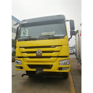 Camiones Cisterna SINOTRUK HOWO, Camión Cisterna 6*4, Tanques Móviles de Distribución de Combustible de 20000L - Product Image 2