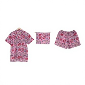 Ensemble de pyjama élégant en coton indien imprimé floral pour femme, doux, respirant, avec cordon de serrage, pour l'été et le printemps - Product Image 1
