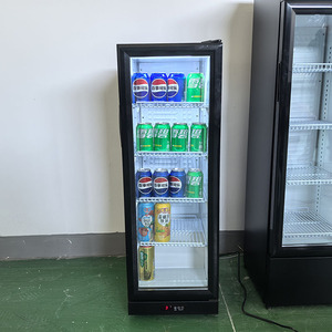 Réfrigérateur vertical à porte en verre 66L - Product Image 6