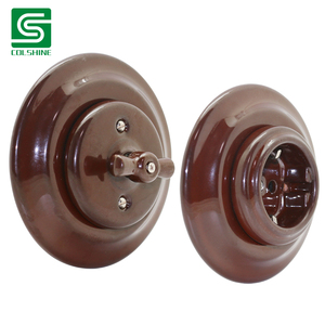 Complétez votre série d'interrupteurs en céramique vintage avec des prises de télévision et de radio en porcelaine assorties - Product Image 6