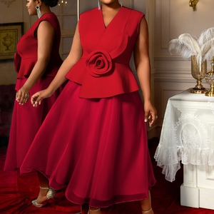 Abiti Eleganti con Scollo a V e Fiori 3D per Donne Taglie Forti - Product Image 6