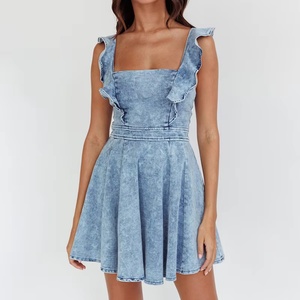 Vestidos de Mezclilla Personalizados OEM para Damas, Vestido Mini con Tirantes y Volantes para el Verano - Product Image 1